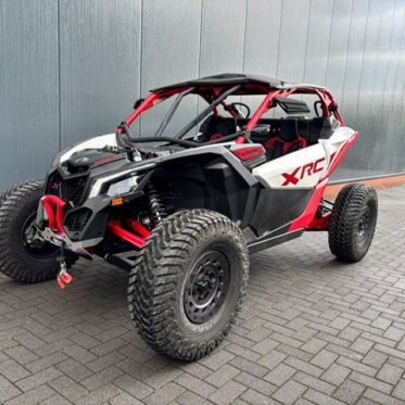 UNIEK! 2024 Can Am Maverick X3 X RC Turbo RR