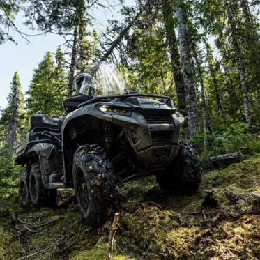 Can-Am Outlander 6x6